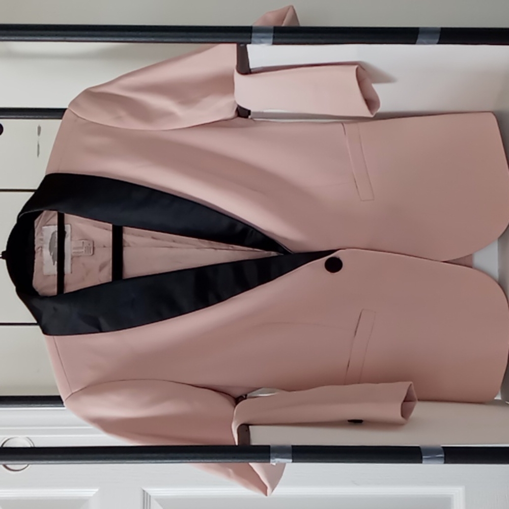 F21 blush Blazer